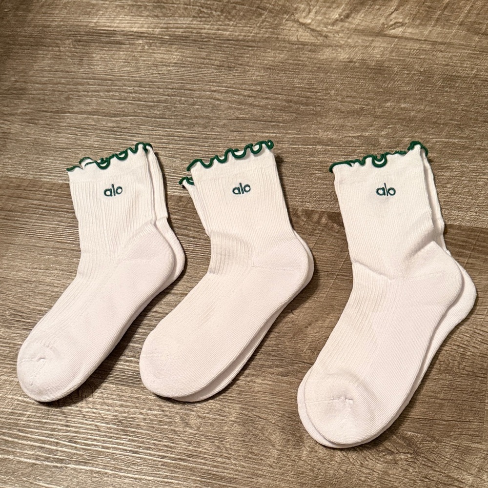 3 pair sock bundle lettuce ruffle edge NWOT
